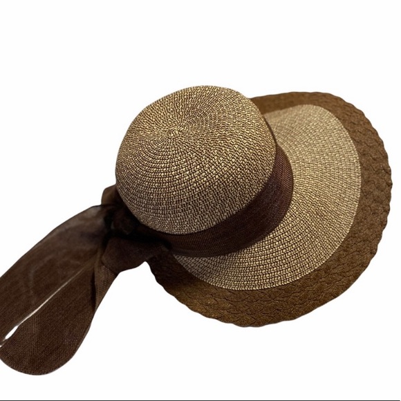 Women’s Straw Hat Accented With A Brown Bow - Picture 8 of 9